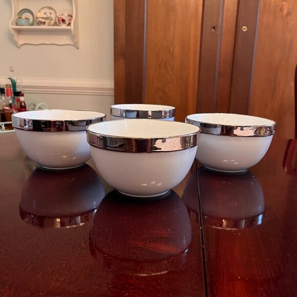 2 Beekman Home white bowls with silver rim - Picture 3 of 13